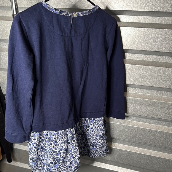 Vineyard vines, mixed media dress- Children’s size medium - Picture 2 of 4